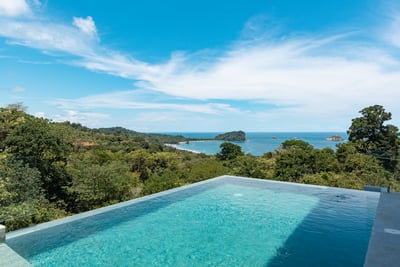 Luxury Villa Photo #7