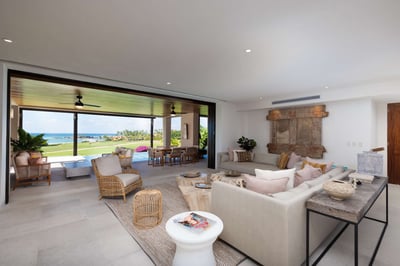 Luxury Villa Photo #10