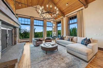 Luxury Villa Photo #2