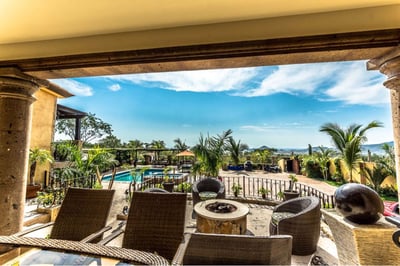 Luxury Villa Photo #15