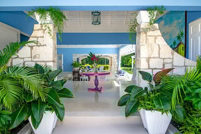 Luxury Villa Photo #12