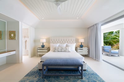 Luxury Villa Photo #45