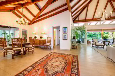 Luxury Villa Photo #8