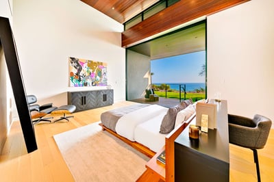 Luxury Villa Photo #63