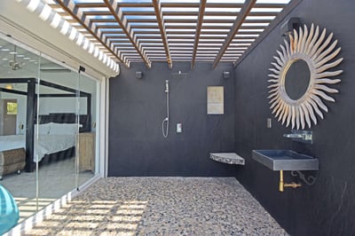 Luxury Villa Photo #18