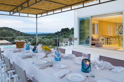 Luxury Villa Photo #12