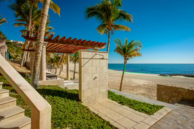 Luxury Villa Photo #16