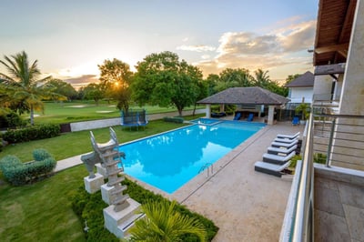 Luxury Villa Photo #6