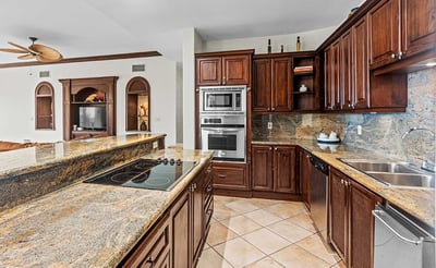 Luxury Villa Photo #10