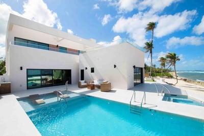 Luxury Villa Photo #4