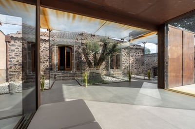 Luxury Villa Photo #8