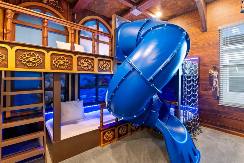 Tee It Up at Villatel Village Solterra