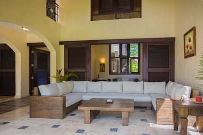 Luxury Villa Photo #12
