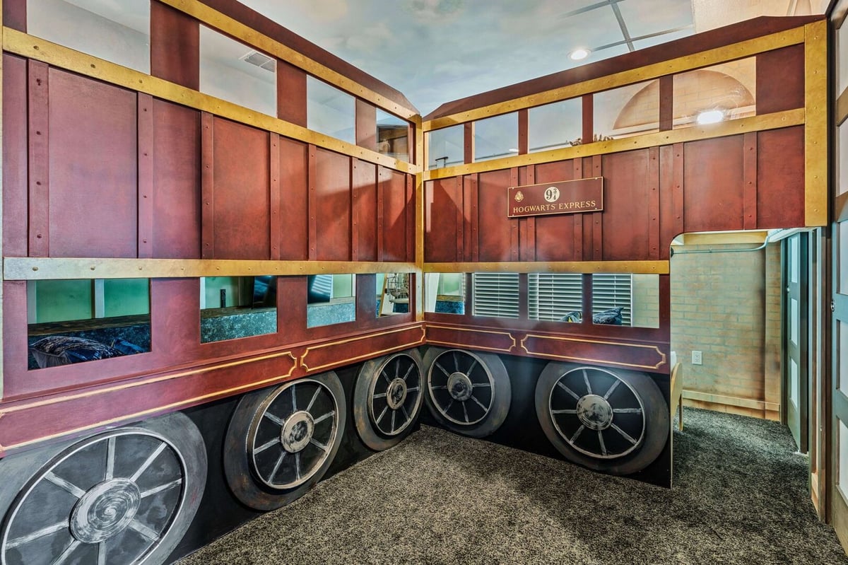 Paradise Palisade Estate