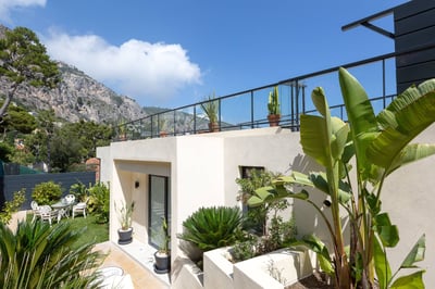Luxury Villa Photo #32