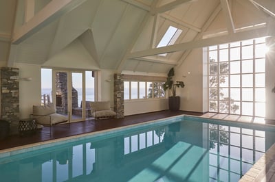 Luxury Villa Photo #18