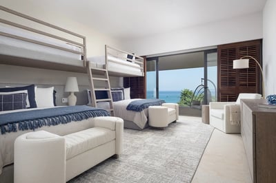 Luxury Villa Photo #14