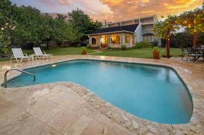 Luxury Villa Photo #2