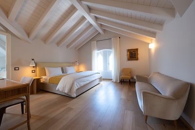 Luxury Villa Photo #50