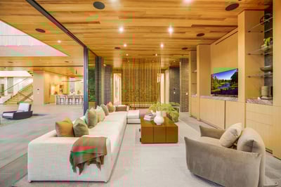 Luxury Villa Photo #23