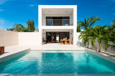 Luxury Villa Photo #2