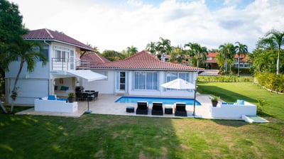 Luxury Villa Photo #4