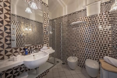 Luxury Villa Photo #47