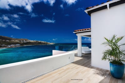 Luxury Villa Photo #8