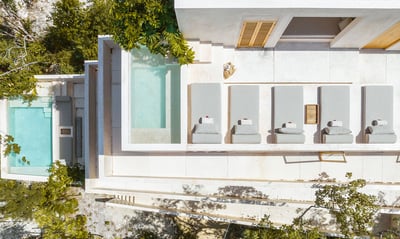 Luxury Villa Photo #3