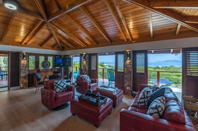 Luxury Villa Photo #16