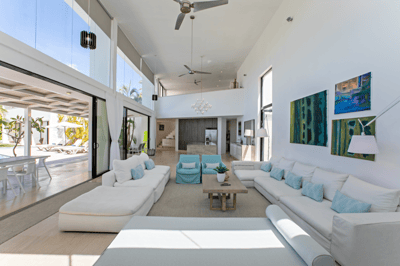 Luxury Villa Photo #15