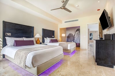 Luxury Villa Photo #14