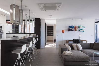 Luxury Villa Photo #11