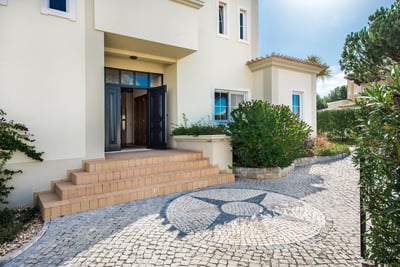 Luxury Villa Photo #19