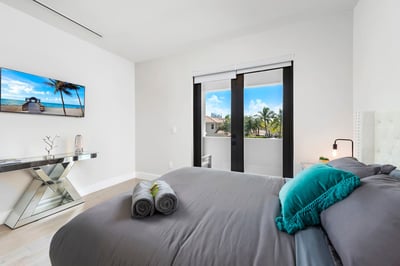 Luxury Villa Photo #36