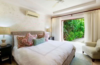 Luxury Villa Photo #10