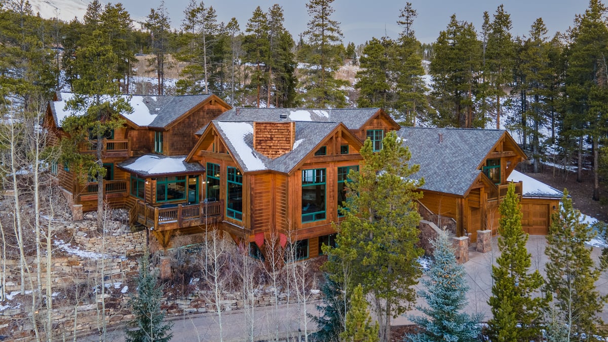 Majestic Mountain Lodge