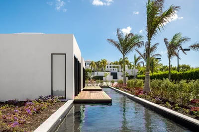 Luxury Villa Photo #60