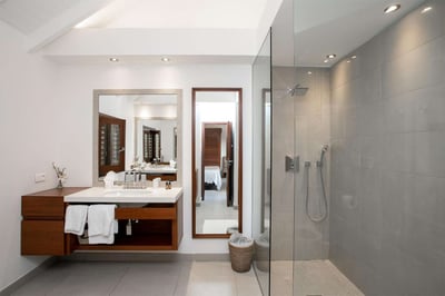 Luxury Villa Photo #33