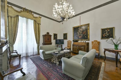 Luxury Villa Photo #38