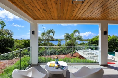 Luxury Villa Photo #6