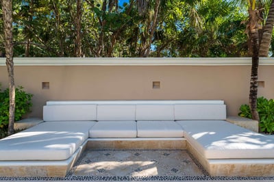 Luxury Villa Photo #31
