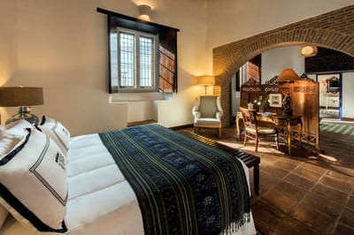Luxury Villa Photo #4
