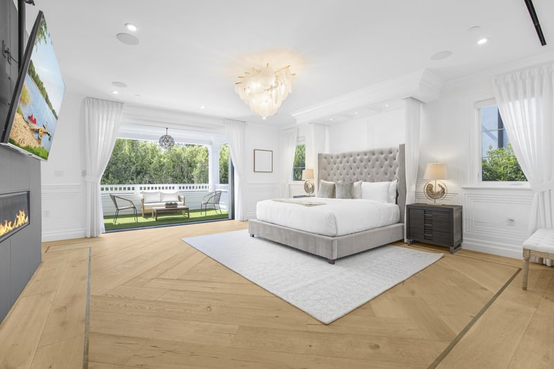 Spaulding Ave Farmhouse