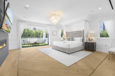 Luxury Villa Photo #30