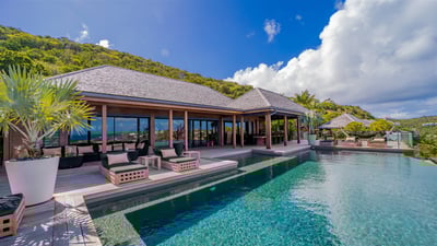 Luxury Villa Photo #6