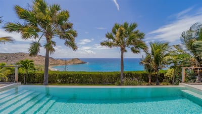 Luxury Villa Photo #15