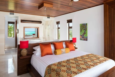 Luxury Villa Photo #14