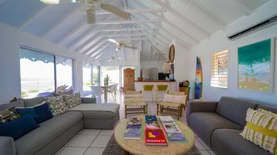 Luxury Villa Photo #12