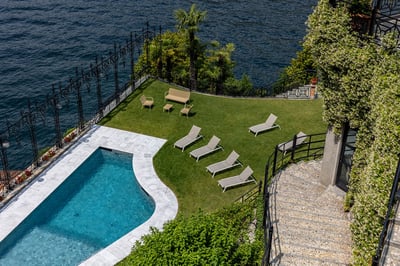Luxury Villa Photo #4